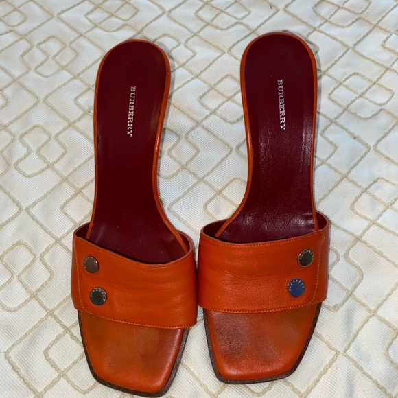 Burberry sandals size 37.5